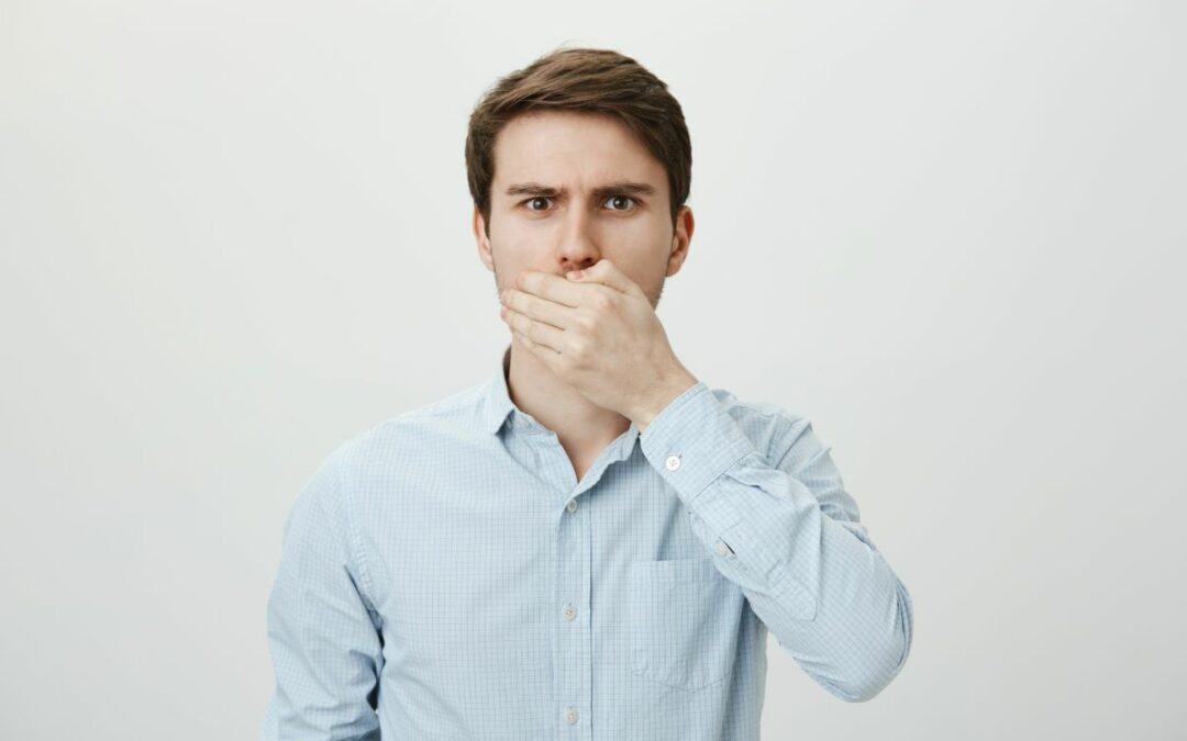 Gencive qui chauffe : solutions rapides et traitements experts